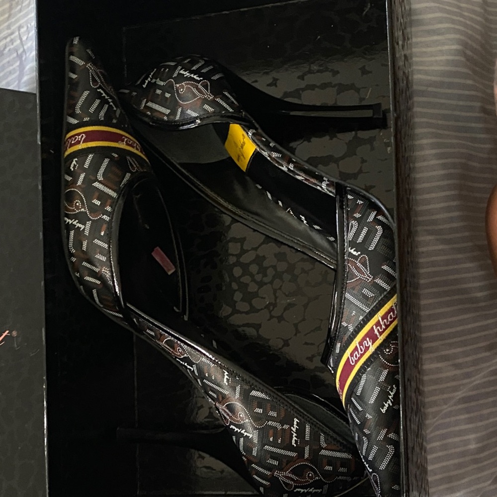 Vintage Baby Phat Black and Gold Patterned Heels